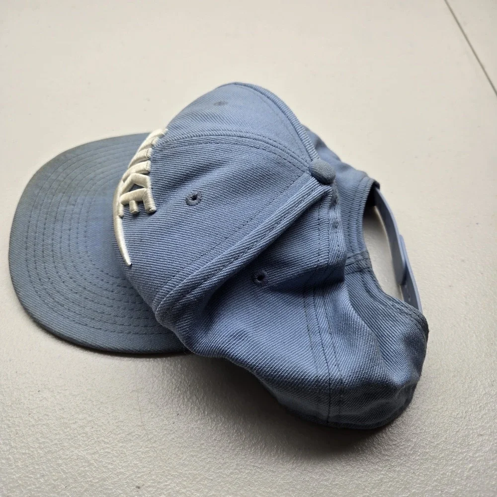 Nike Men Baseball Cap ONE SIZE Light Blue Curved Snapback Logo Embroidered